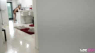 Nikki Brooks - Free Use - Multi-Milfverse Vol 3 - Stuck