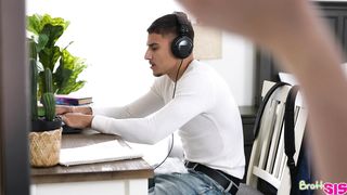 Megan Marx - Banging Stepbro During Class - S31:E5