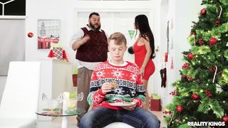 Miss Raquel - Jimmy Saves Christmas