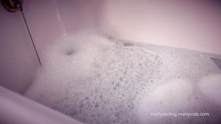 Molly Darling - Bathtime With Mommy